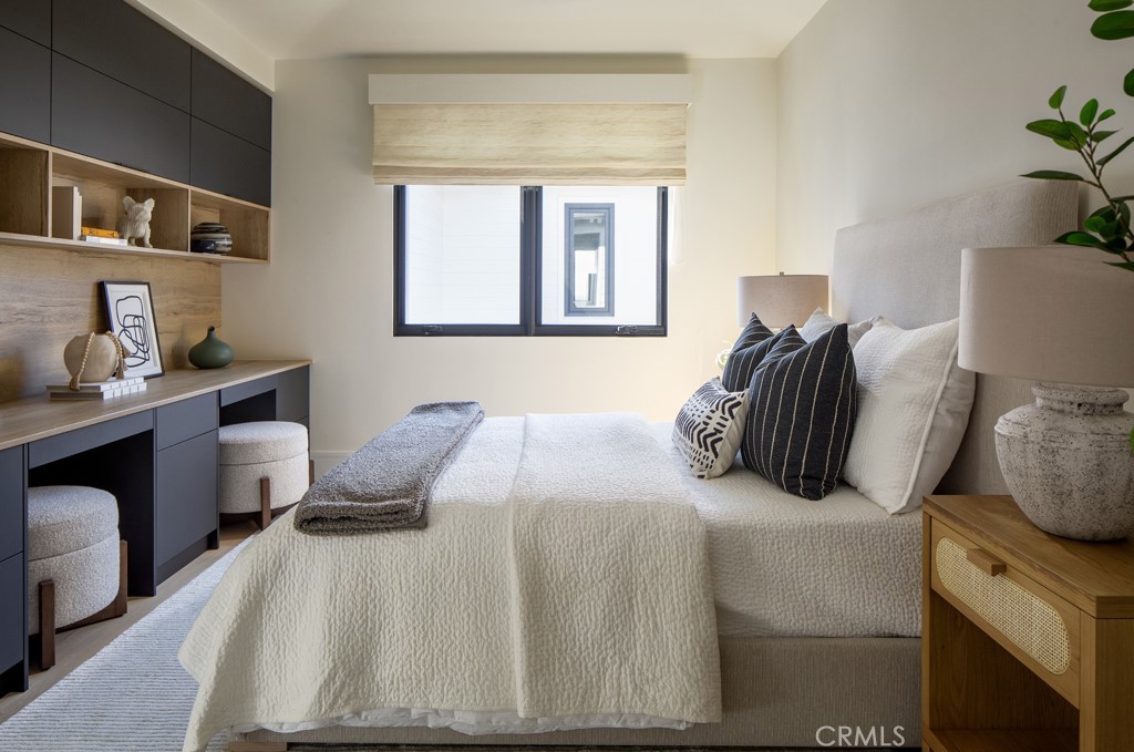 Corona del Mar South of PCH (CDMS) - Residential