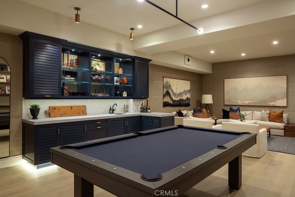 Corona del Mar South of PCH (CDMS) - Residential