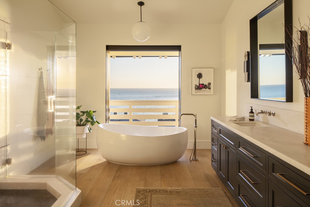 Corona del Mar South of PCH (CDMS) - Residential