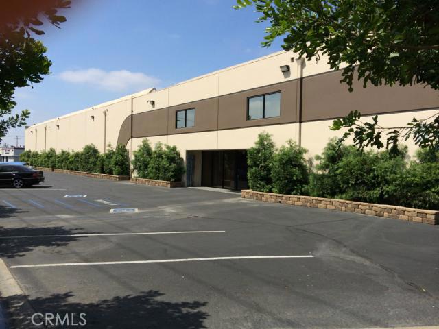 Excellent freestanding building. Approximately 15,500 sf of two story office space (100% HVAC) and 16,000 sf of lab/engineering/warehouse area. 16' clear height and fully sprinklered. 3 grade level truck doors and 1 exterior truck well. 3,000 amps power. Large fenced yard.