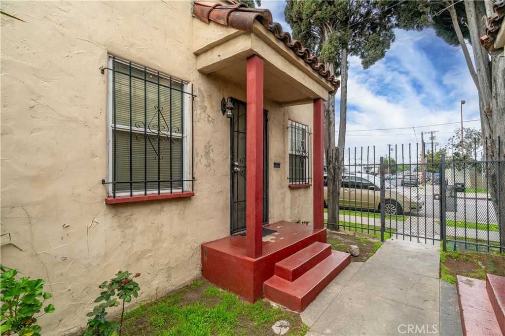 Properties 3 2626 Idell Street
