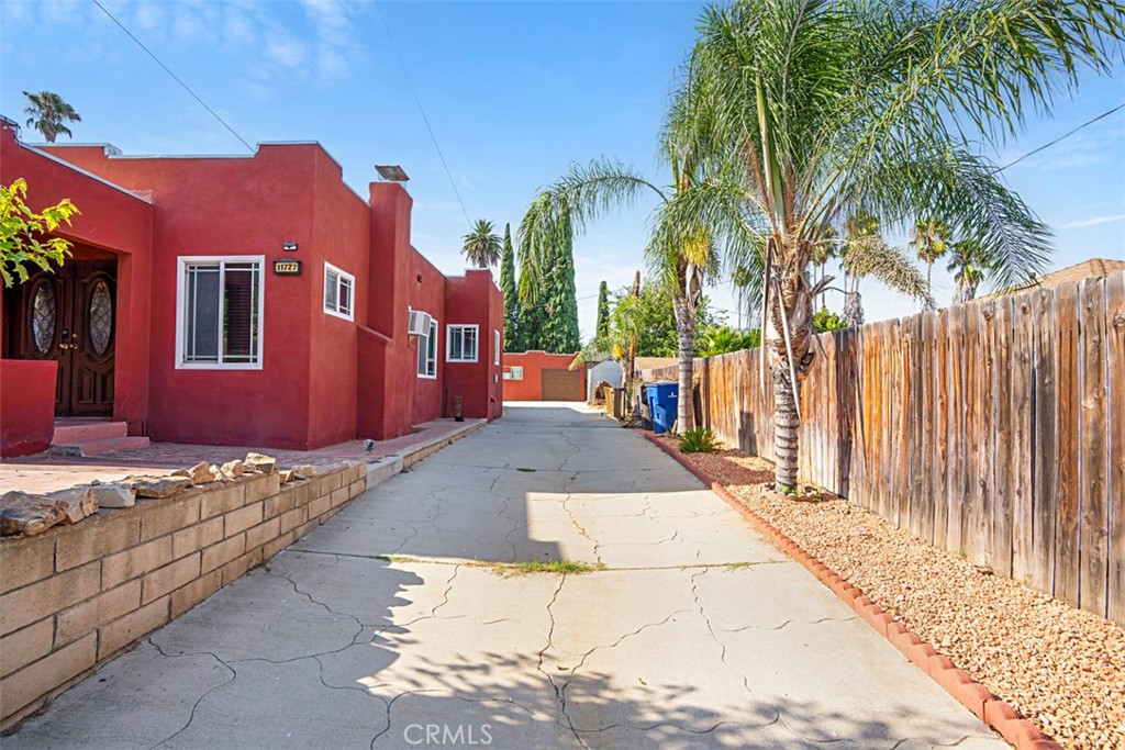 View Riverside, CA 92505 house