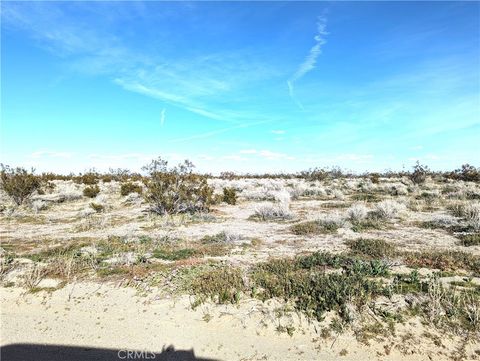 Photo of 0 JOHNSON Road, Phelan, CA 92371 (MLS # HD24052339)