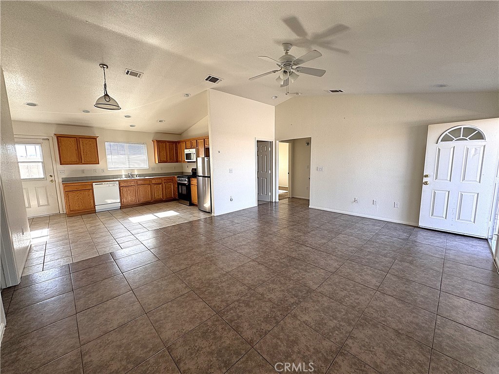 24925 Paseo Robles