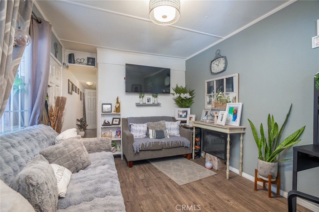 4523 Cecilia st 2