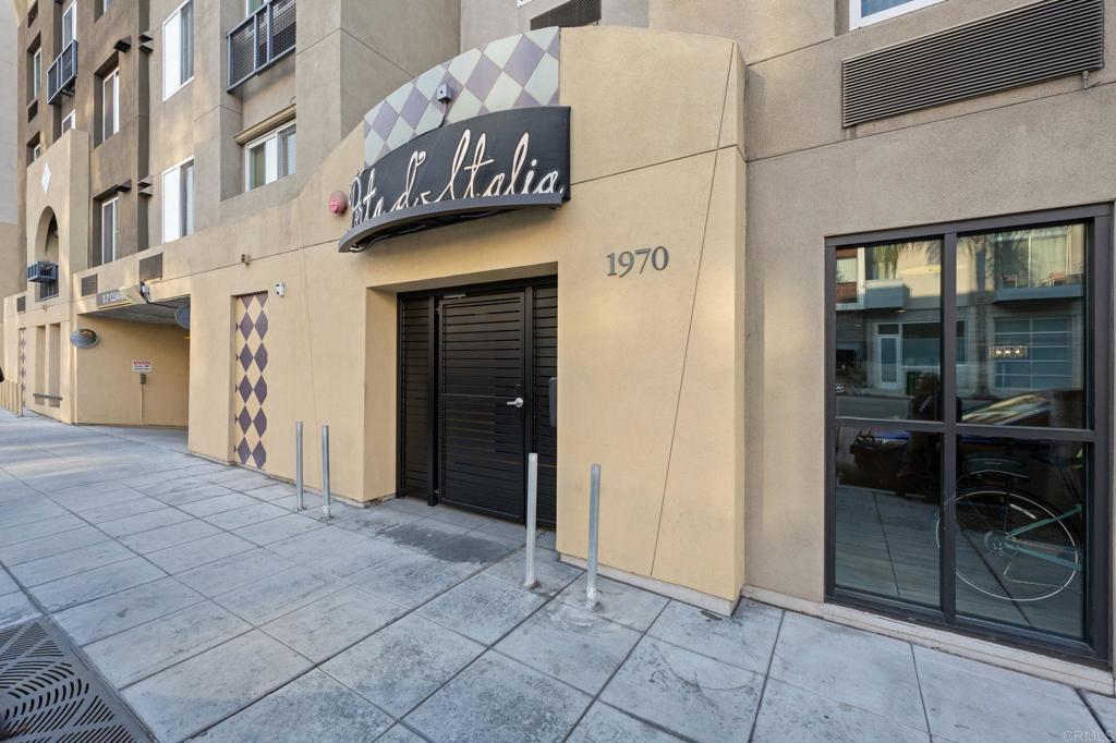 1970 Columbia Street 203