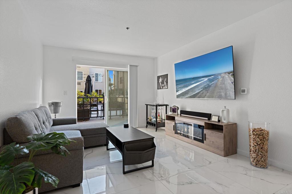 1970 Columbia Street 203