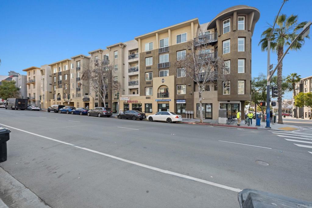 1970 Columbia Street 203