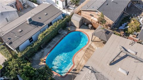 A home in Reseda