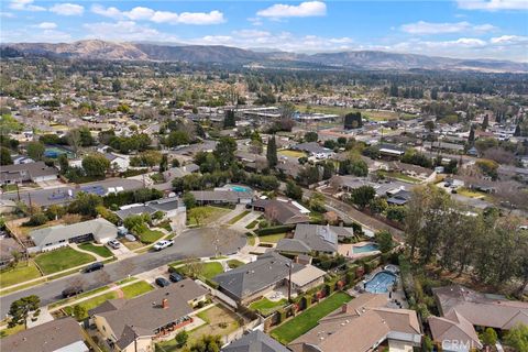 A home in North Tustin