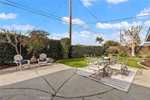 A home in North Tustin