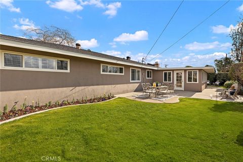 A home in North Tustin