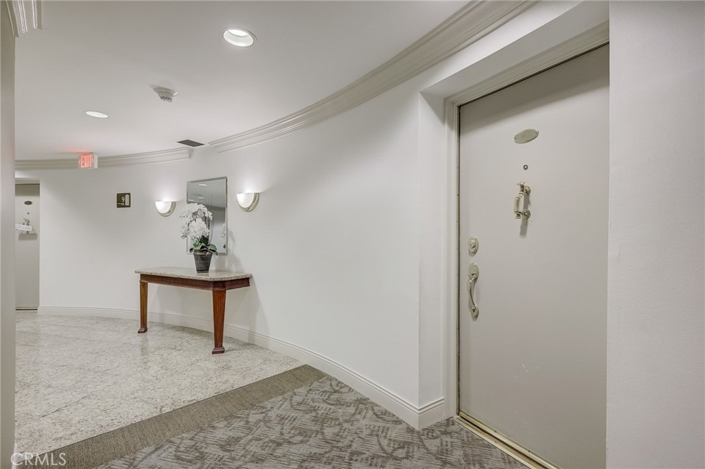 700 E Ocean Boulevard 902