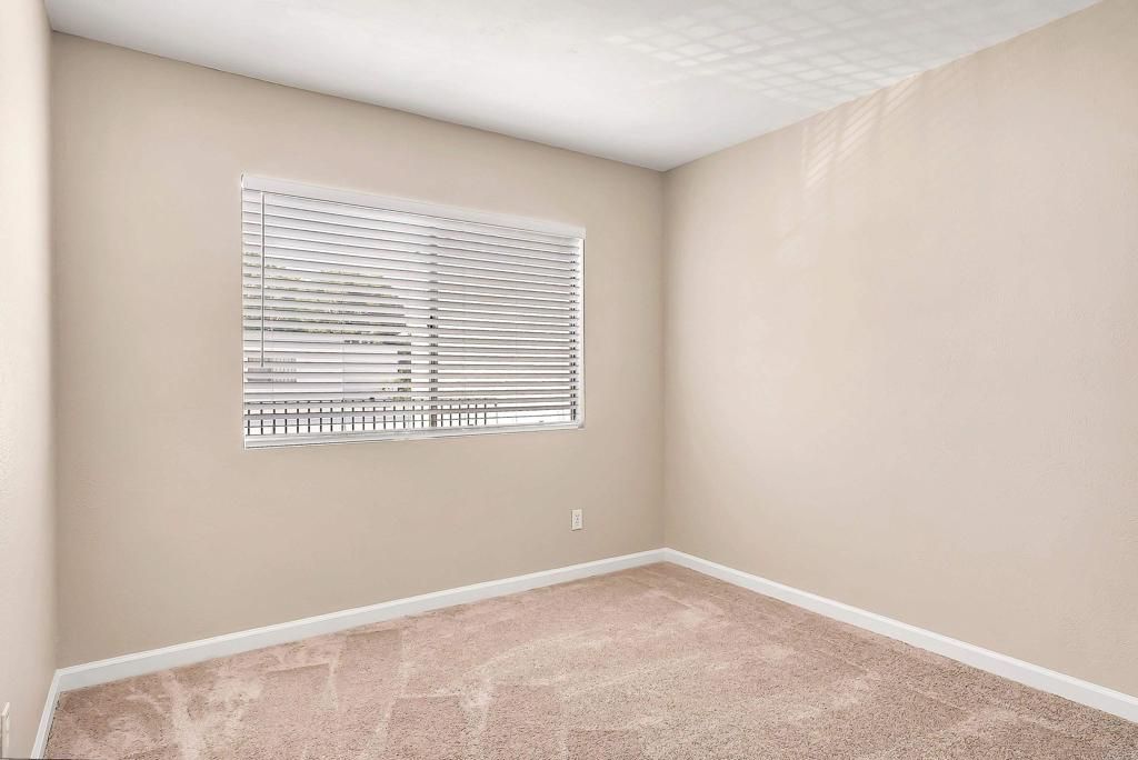 listing image 130723321639928722571