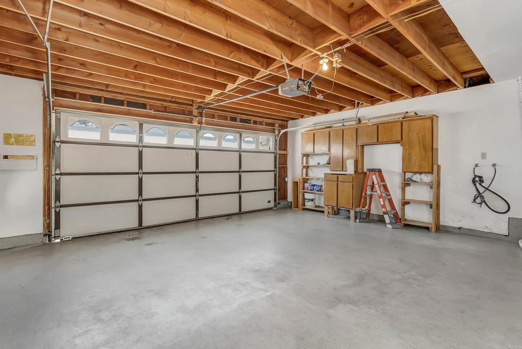 listing image 130725429013644137683