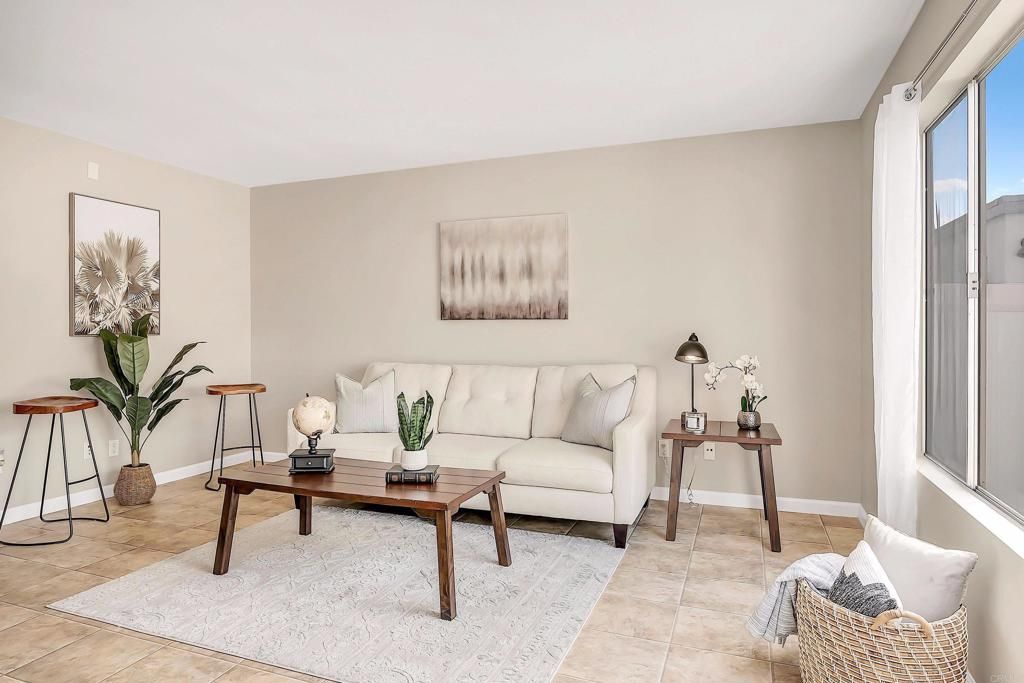 listing image 130727891094966808255