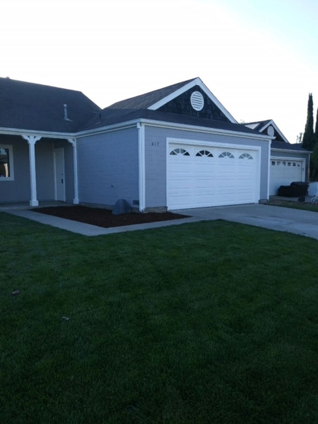 listing image 130724382334831637925