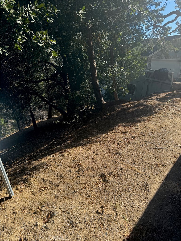 Crestline (CRES) - Land