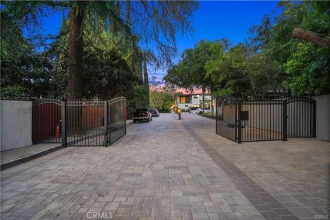 A home in Studio City