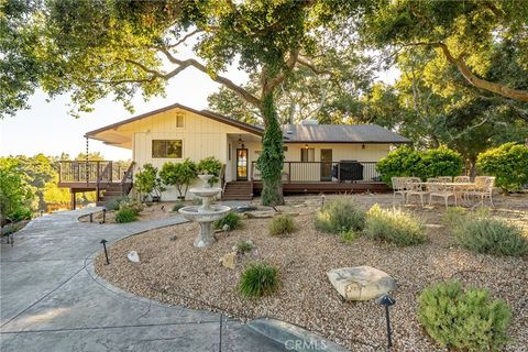 A home in Templeton