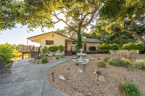 A home in Templeton