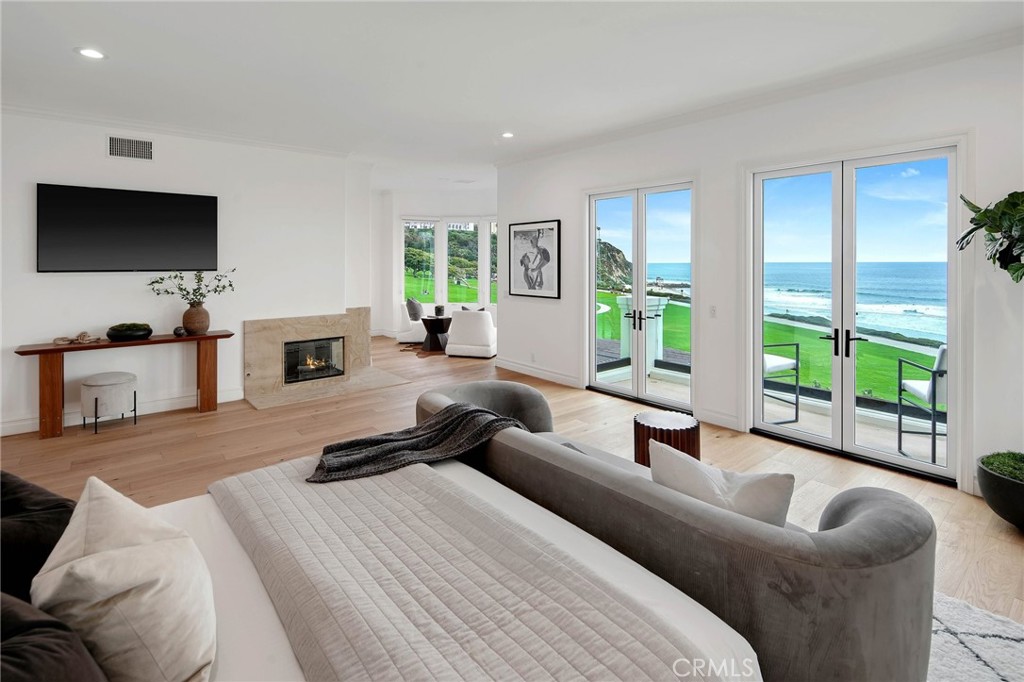 Ritz Cove (RC) - Residential