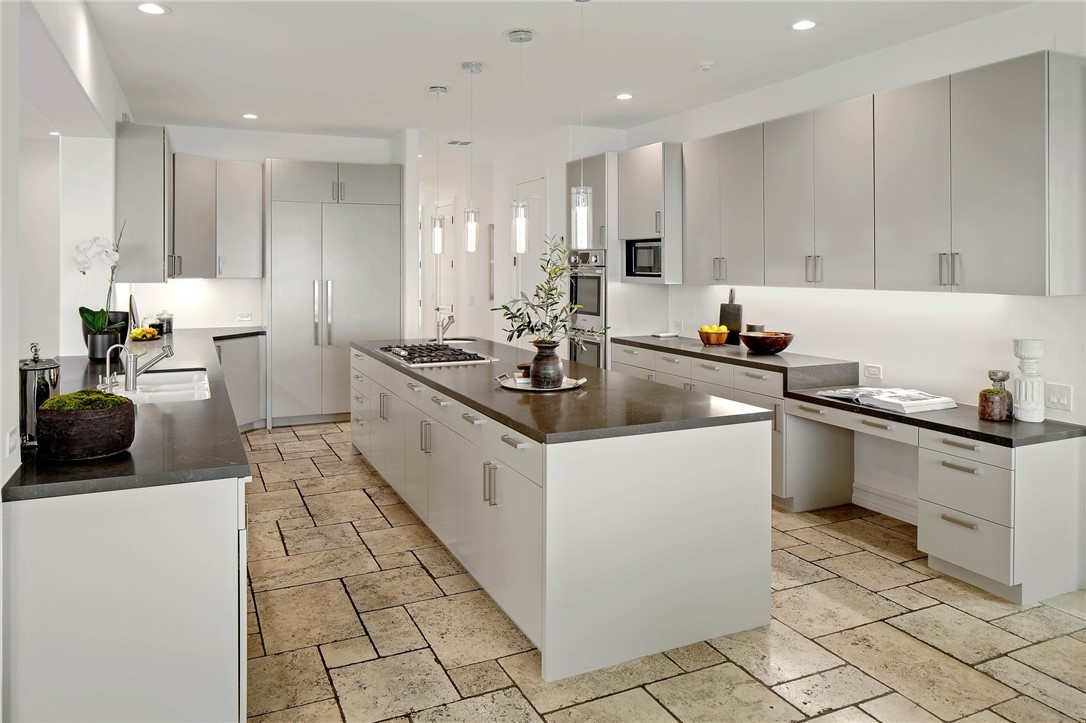 Ritz Cove (RC) - Residential