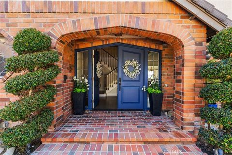 A home in North Tustin