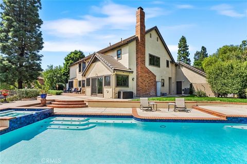 A home in North Tustin