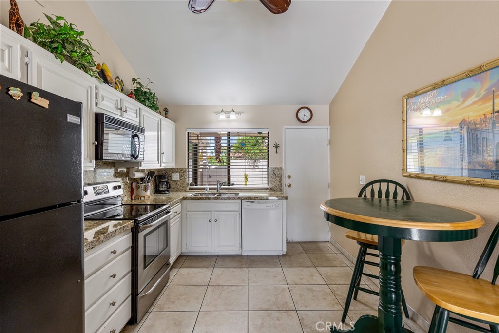 Mountain Shadows (PS) (33468) - Residential