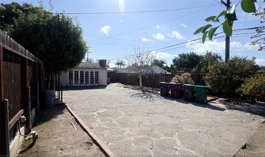 3939 Pacific Avenue