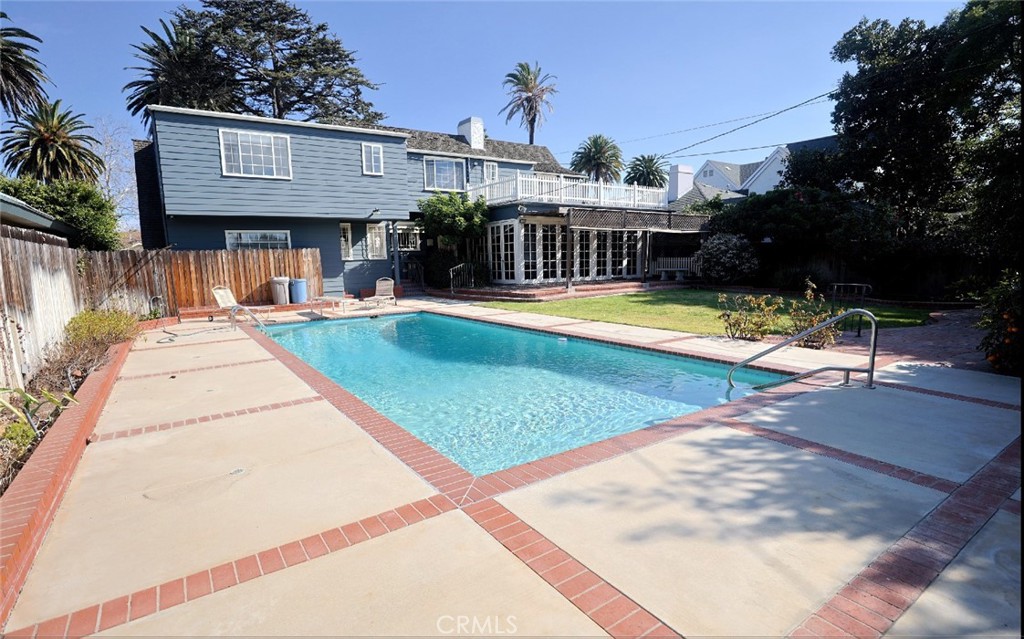 3939 Pacific Avenue