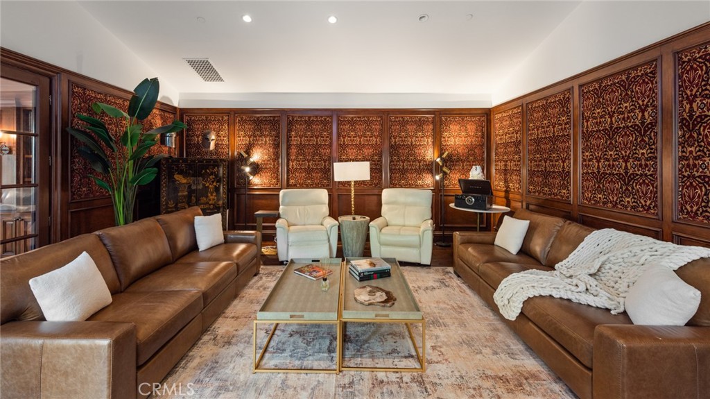 Shady Canyon Custom (SHDC) - Residential