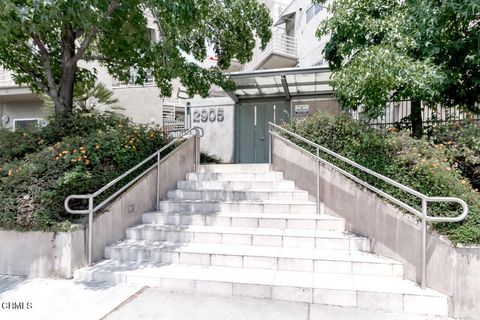 A home in La Crescenta