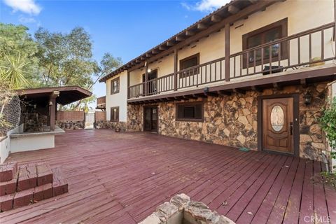 A home in Agua Dulce