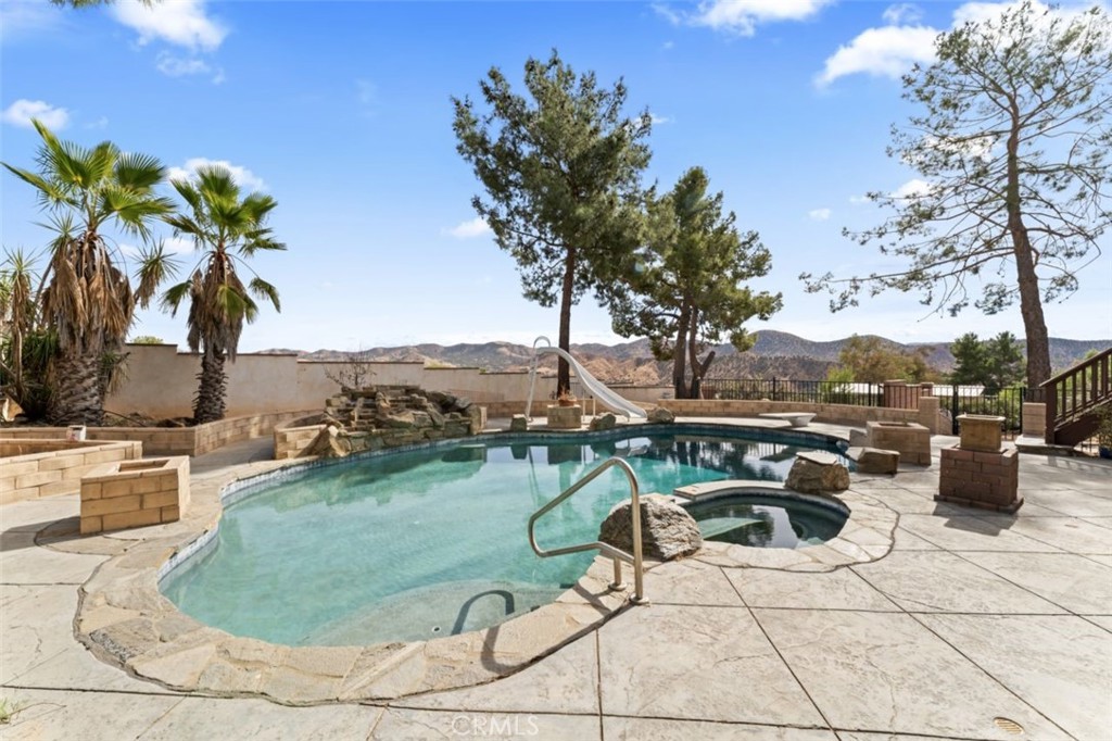 Custom Agua Dulce (CADUL) - Residential