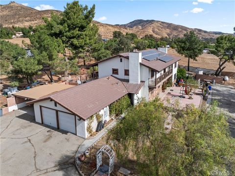 A home in Agua Dulce