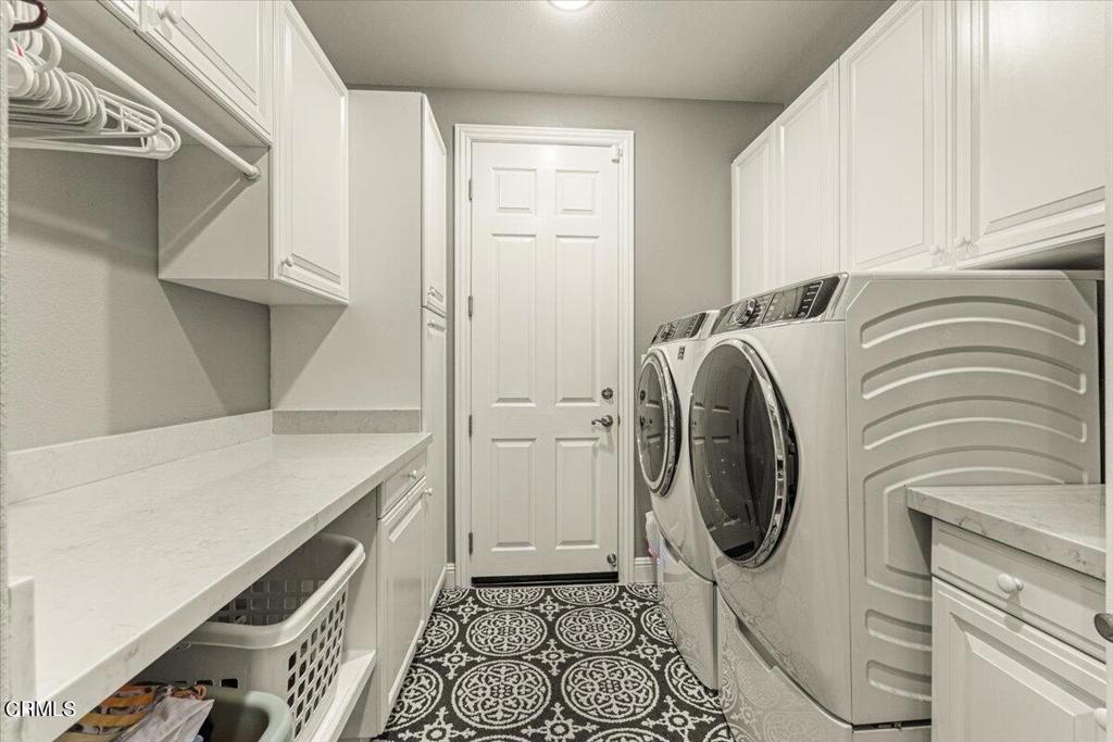 The Pinnacle - 5248 - Residential