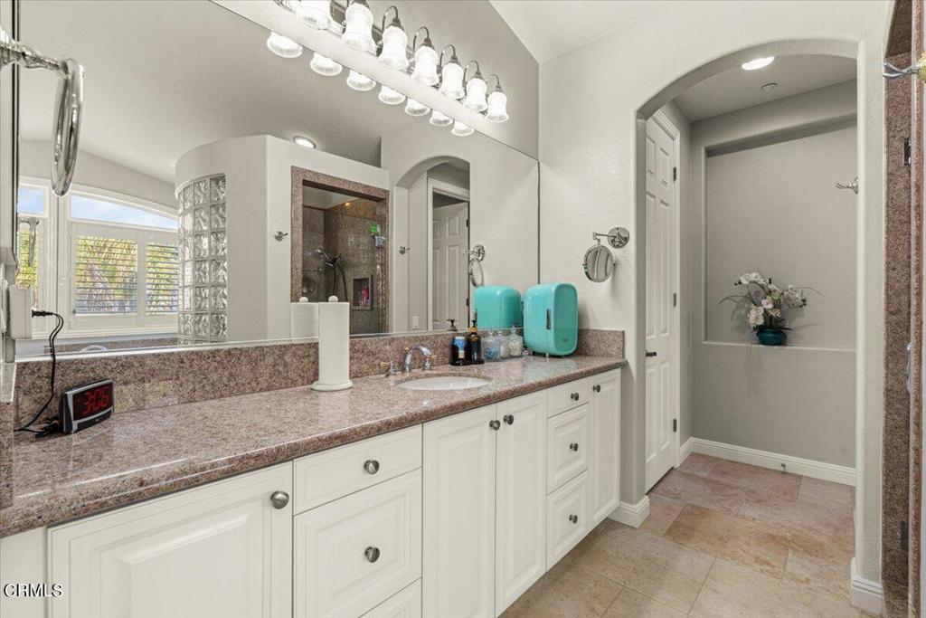 The Pinnacle - 5248 - Residential