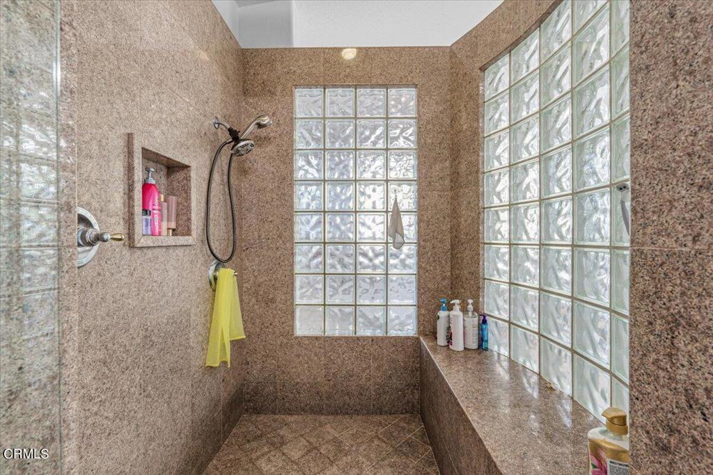 The Pinnacle - 5248 - Residential