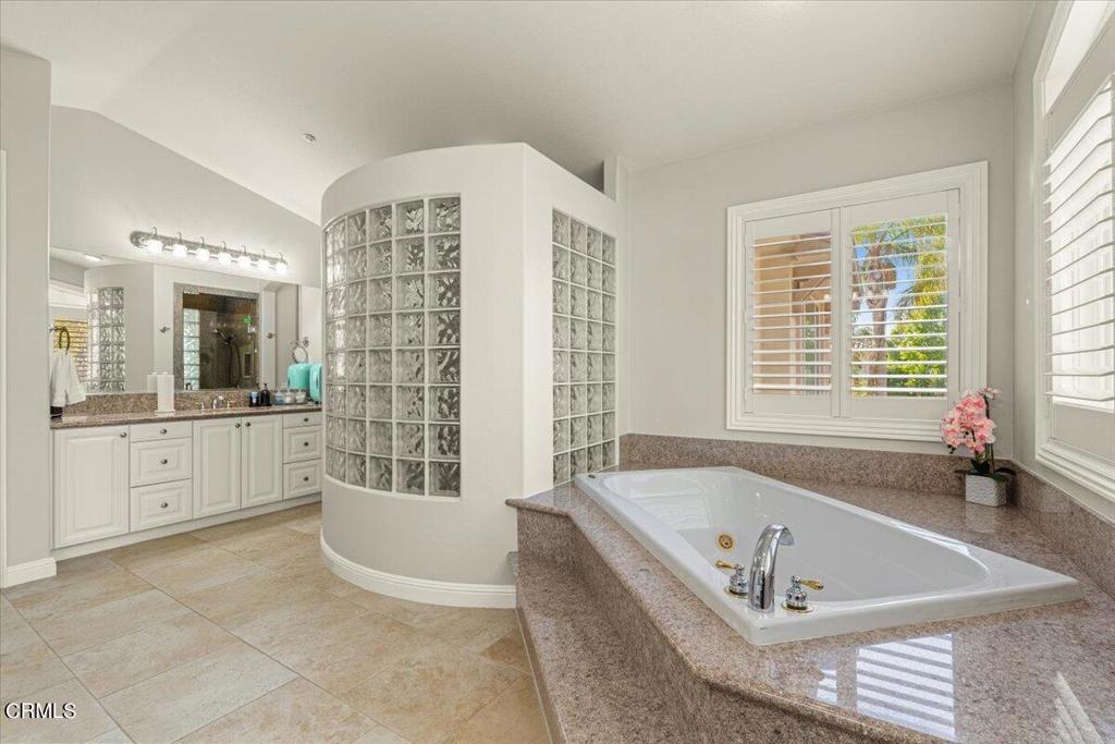 The Pinnacle - 5248 - Residential