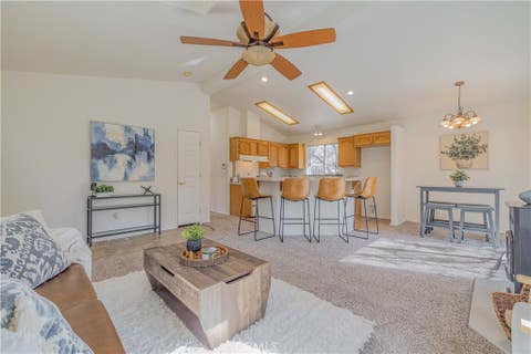 Featured picture for the property EV24067178