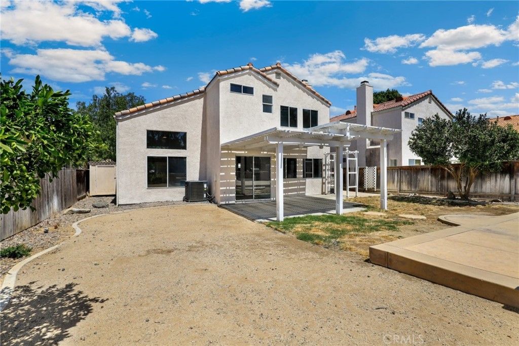 listing image 130726907713179236586