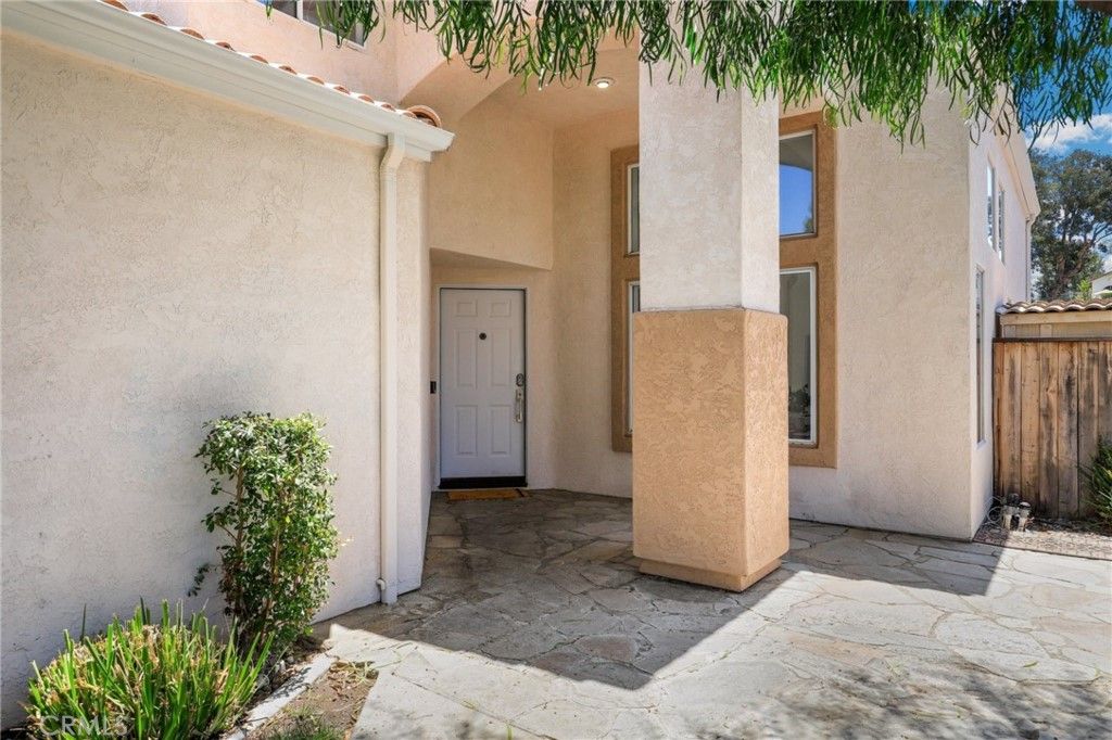 listing image 130727405489415673261