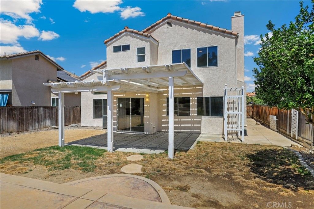 listing image 130726570465197906450