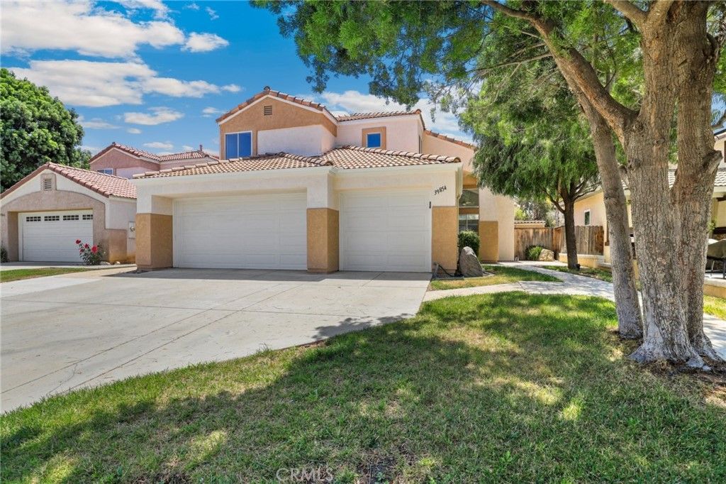 listing image 130727458666092782808