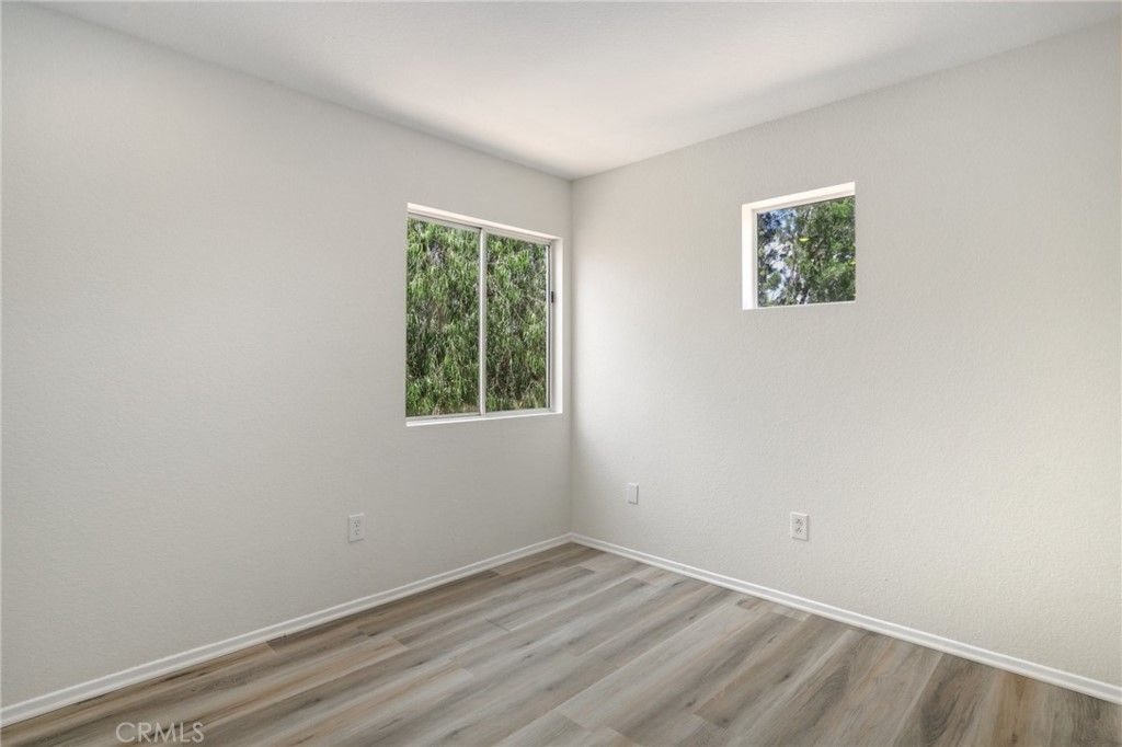 listing image 130723732950163285722