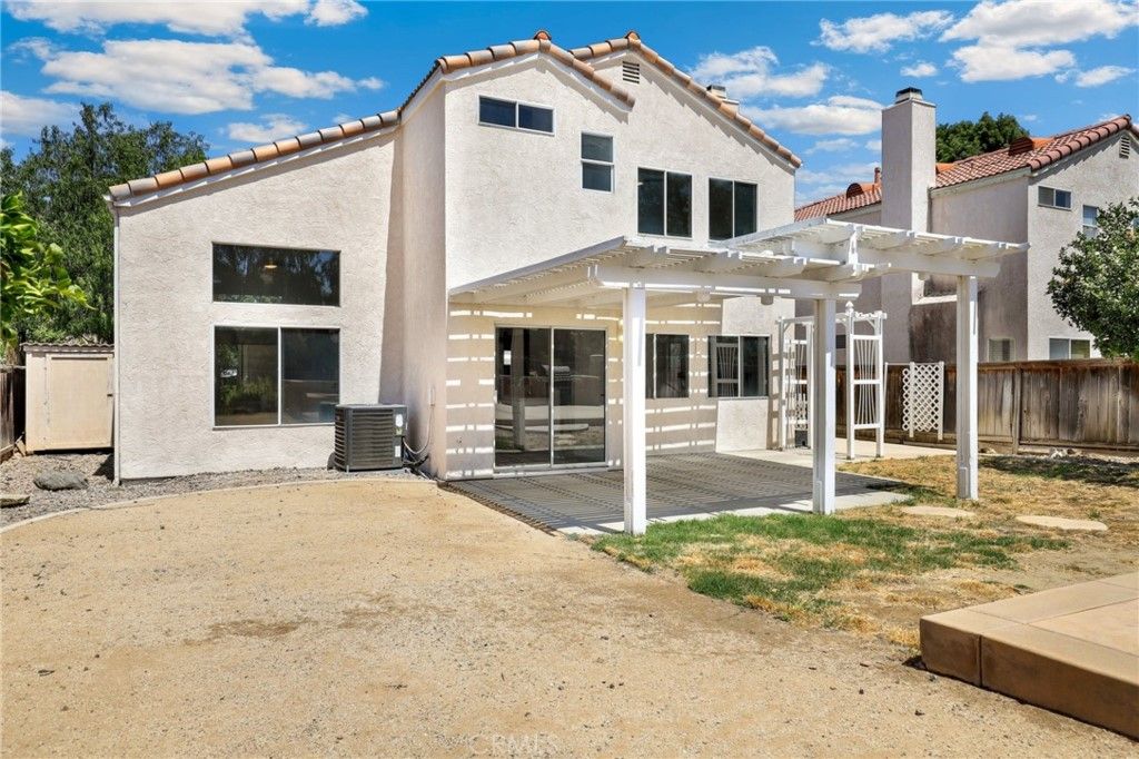 listing image 130723090337683572582