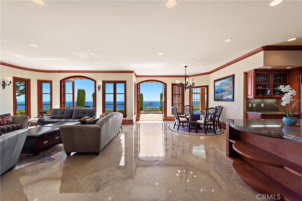 Photo 16 of 68 of 18 Sail Vista house