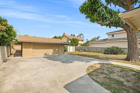 A home in El Monte